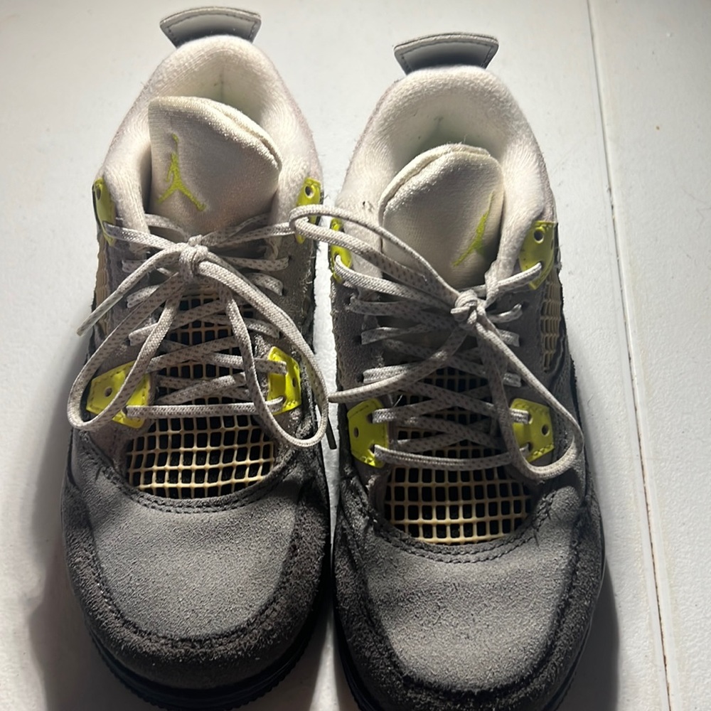 Nike Jordan Retro 4 (Gray and Neon Green)